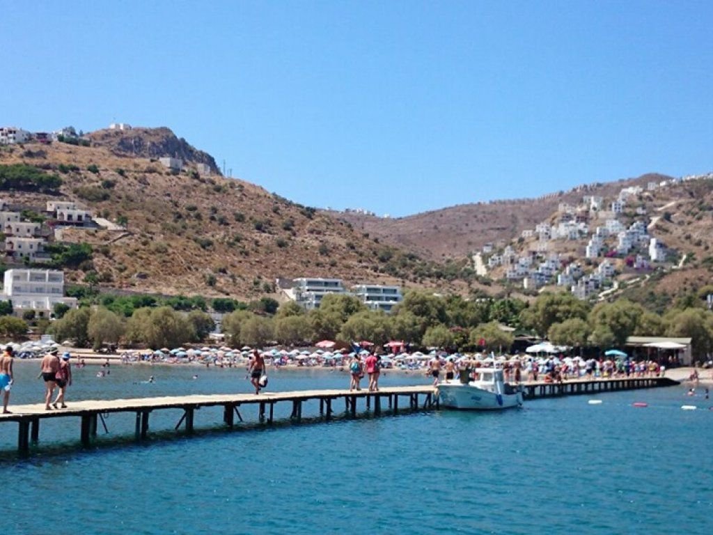 Bodrum Bitez Çıkışlı Günübirlik Tekne Turu ( Akvaryum-Deve Plajı-Bağla-Çelebi Adası )