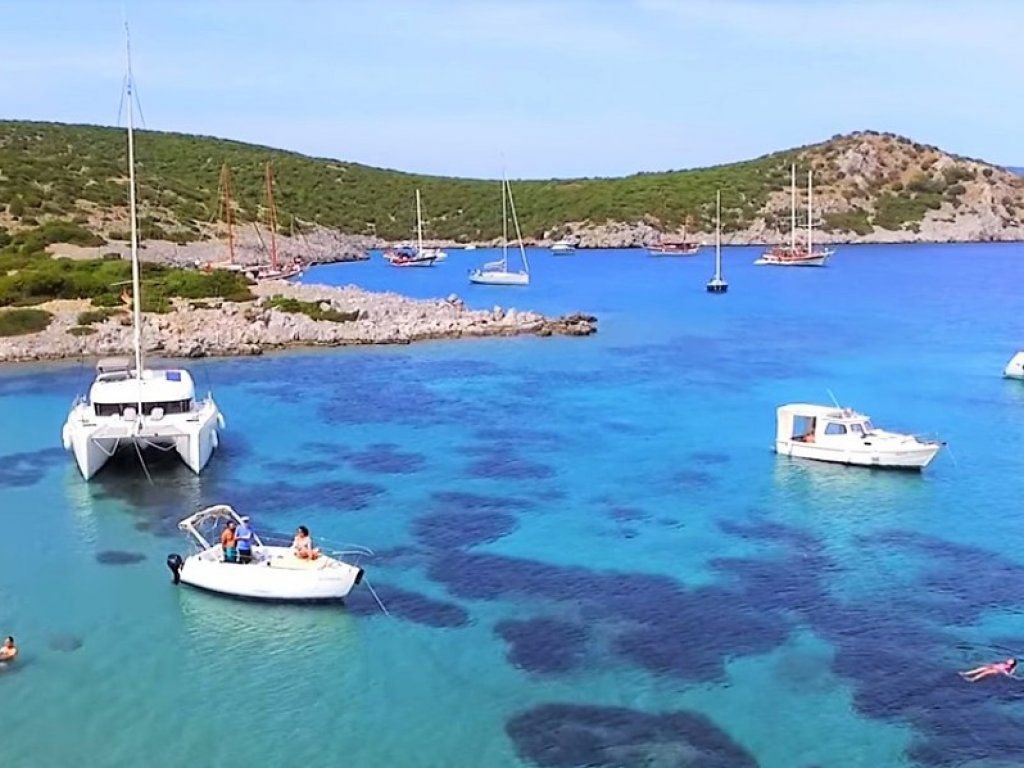 Bodrum Bitez Çıkışlı Günübirlik Tekne Turu ( Akvaryum-Deve Plajı-Bağla-Çelebi Adası )