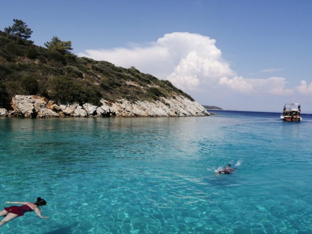 Bodrum Çıkışlı Orak Adası Günübirlik Tekne Turu ( Karaada, Meteor Çukuru, Orak Adası, Kızılburun)