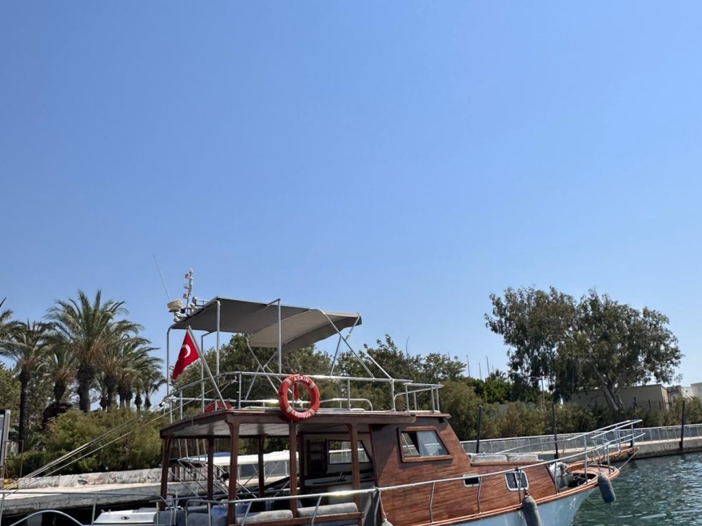 Turgutreis 8 kişi kapasiteli Özel Tekne Turu