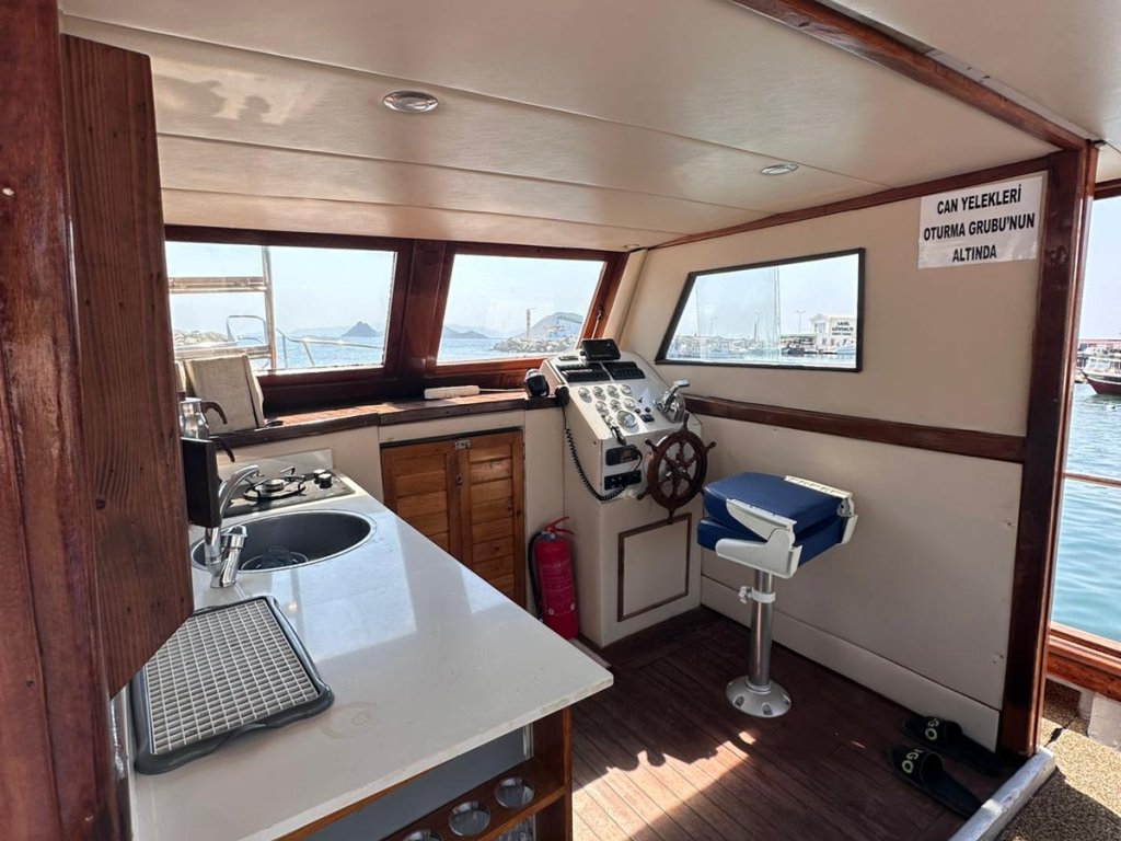 Turgutreis 8 kişi kapasiteli Özel Tekne Turu