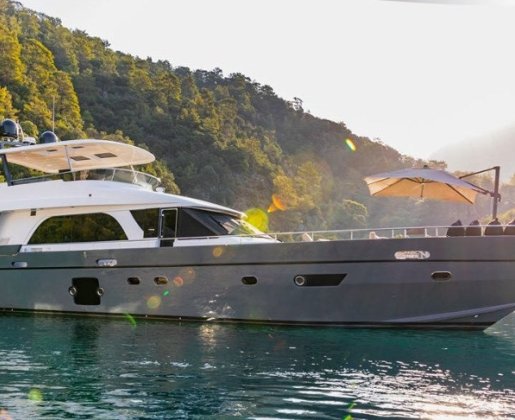 CUSTOM Bodrum 10 kişi kapasiteli Motoryacht