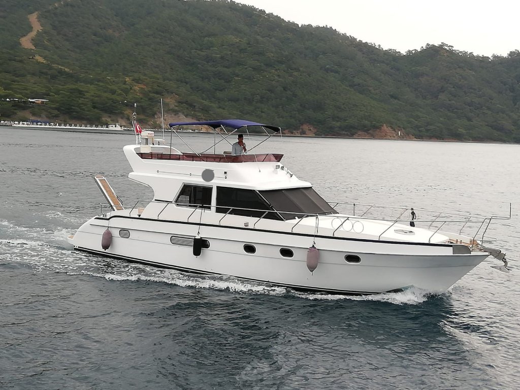 CAN Bodrum 10 kişi kapasiteli Motoryacht