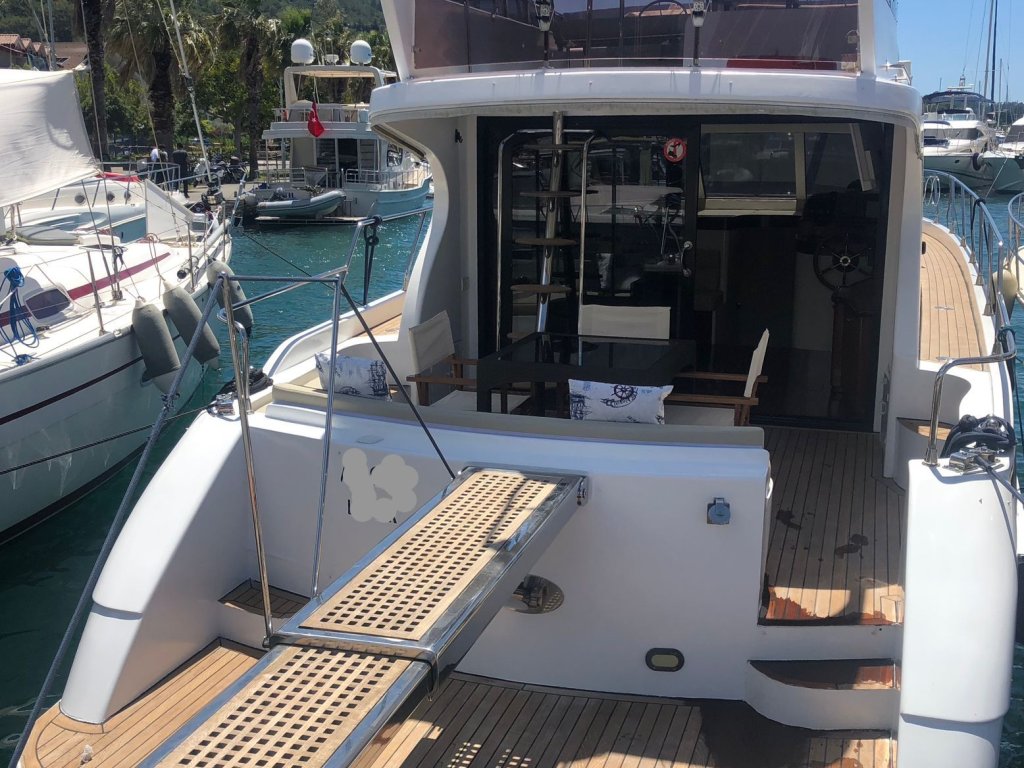 CAN Bodrum 10 kişi kapasiteli Motoryacht