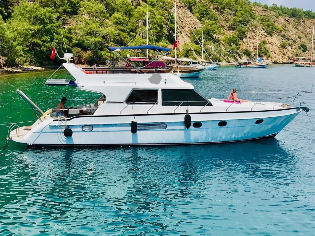 CAN Bodrum 10 kişi kapasiteli Motoryacht