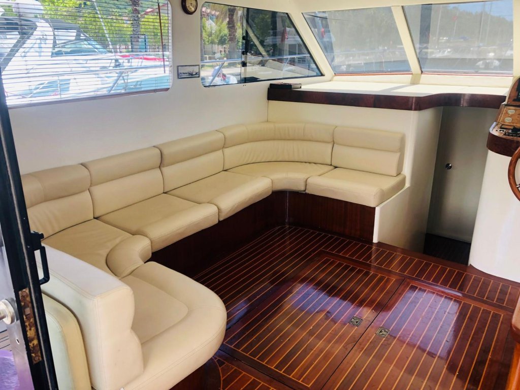 CAN Bodrum 10 kişi kapasiteli Motoryacht