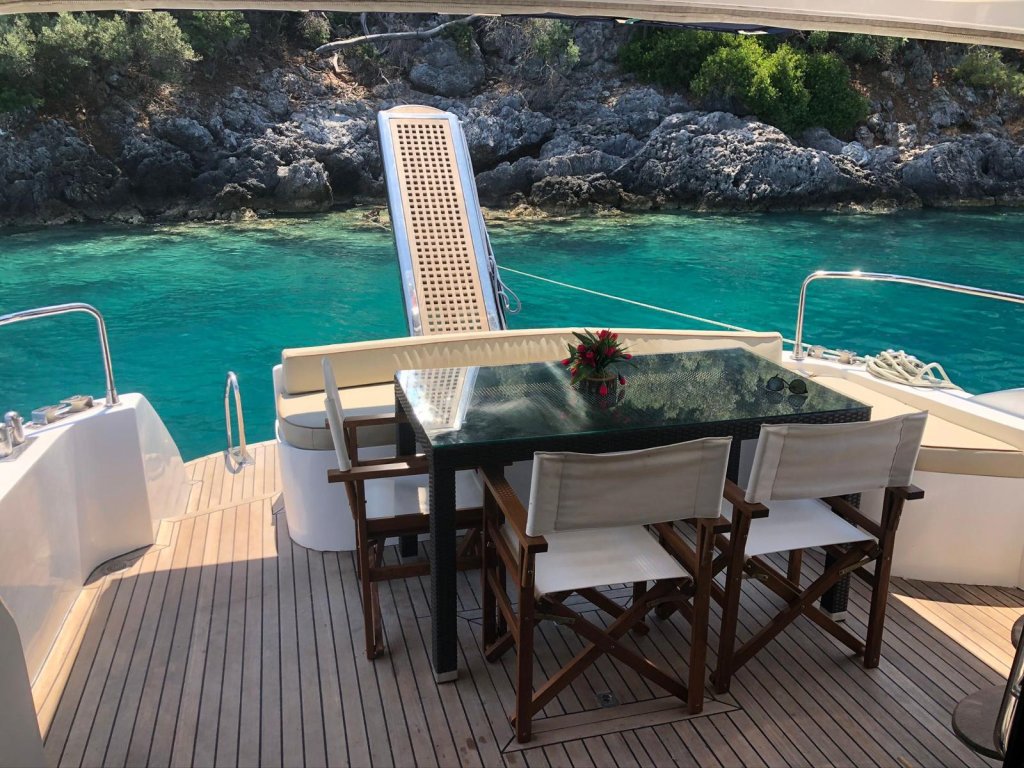 CAN Bodrum 10 kişi kapasiteli Motoryacht