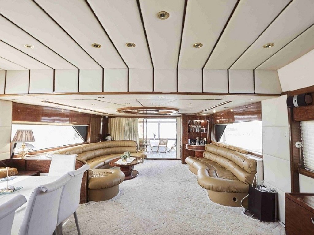 Vedo B Motor Yacht Charter 32 mt, 5 Cabins, 10 Persons
