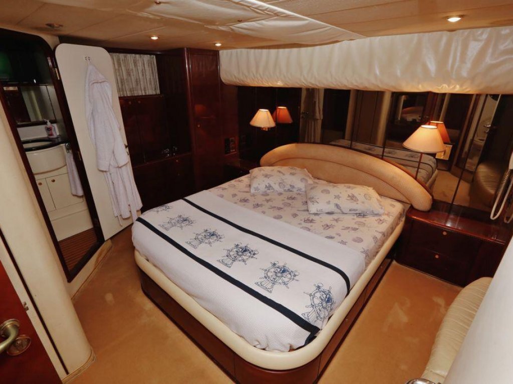 Captain Cihan 3 Motor Yacht 16 m, 10 Person