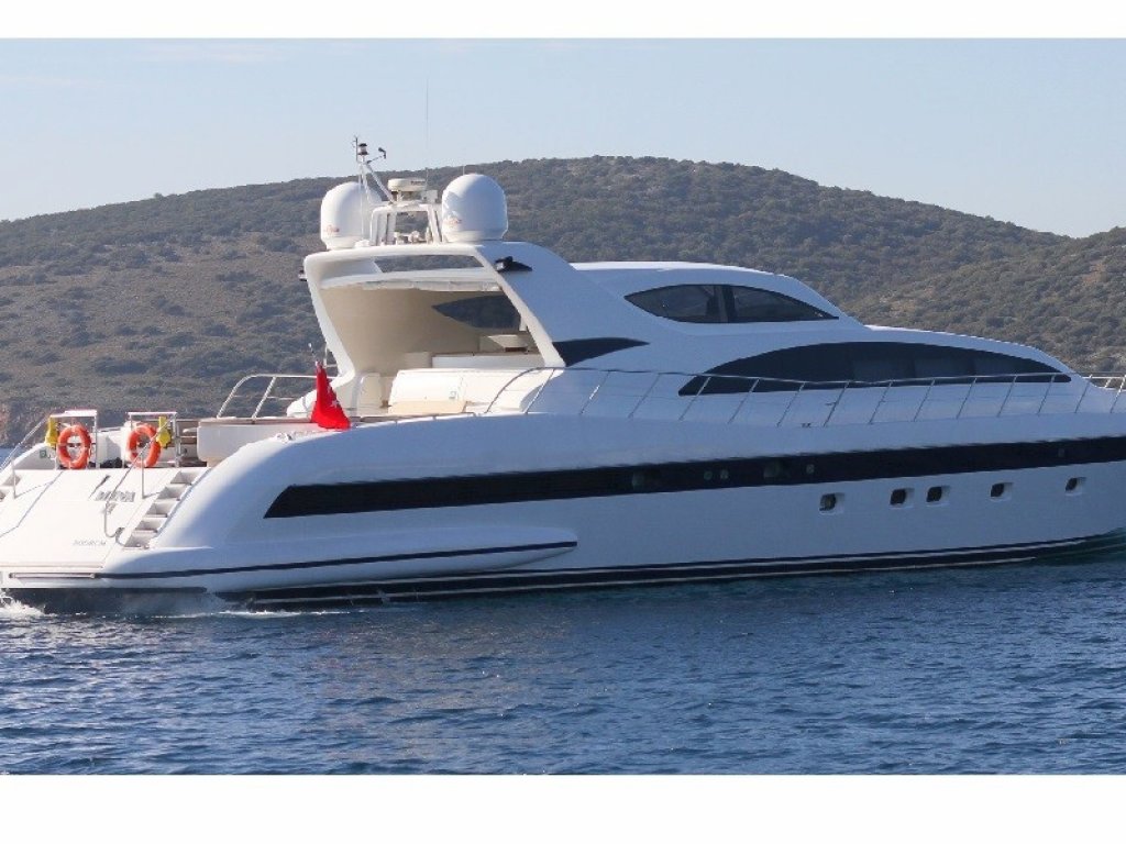 Mangusta 107 Motor Yacht 33 m, 8 Persons