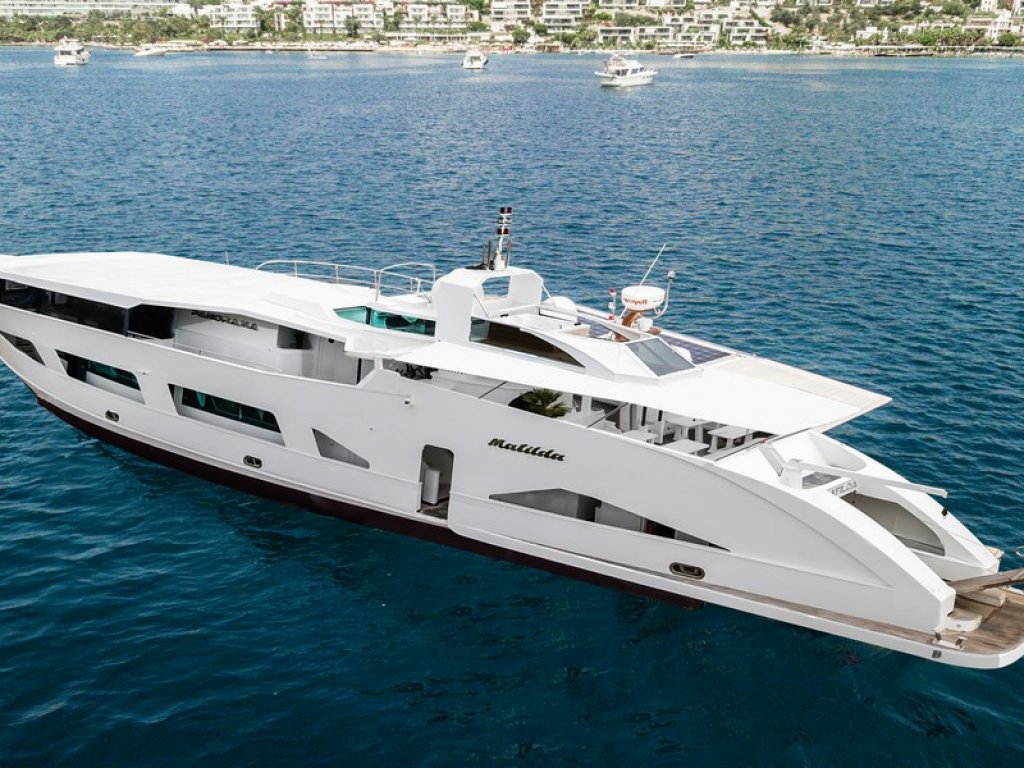 Matilda Panorama Motoryacht 42 meters, 12 people