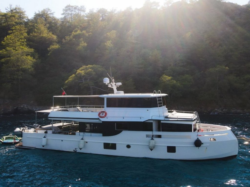 Trawler Nayk Motor Yacht 22 m, 8 Persons