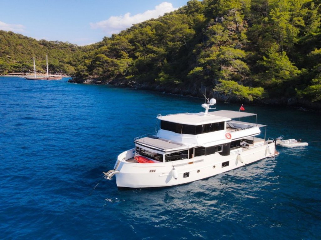 Trawler Nayk Motor Yacht 22 m, 8 Persons