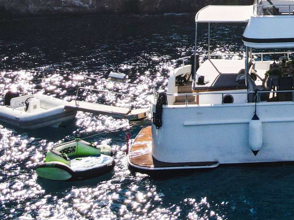 Trawler Nayk Motor Yacht 22 m, 8 Persons