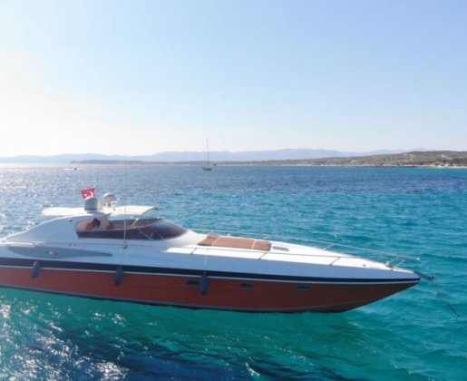 Motoryacht Mito 17 meters, 10 people