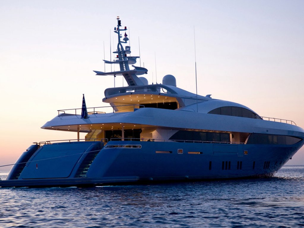 Sea Wolf Motor Yacht, 41 m,12 Persons