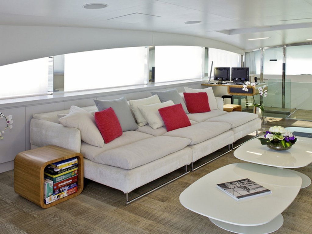 Sea Wolf Motor Yacht, 41 m,12 Persons