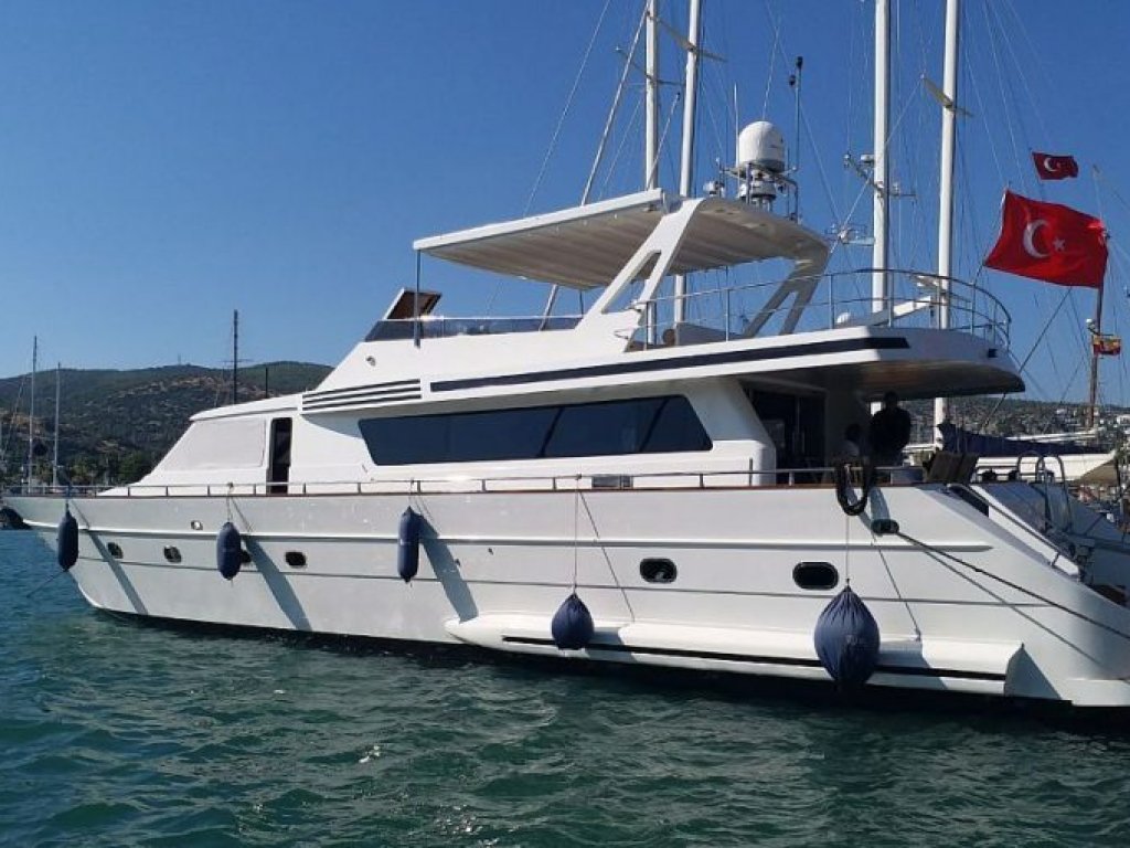 Rose 25 Motoryacht 26 mt, 8 Persons