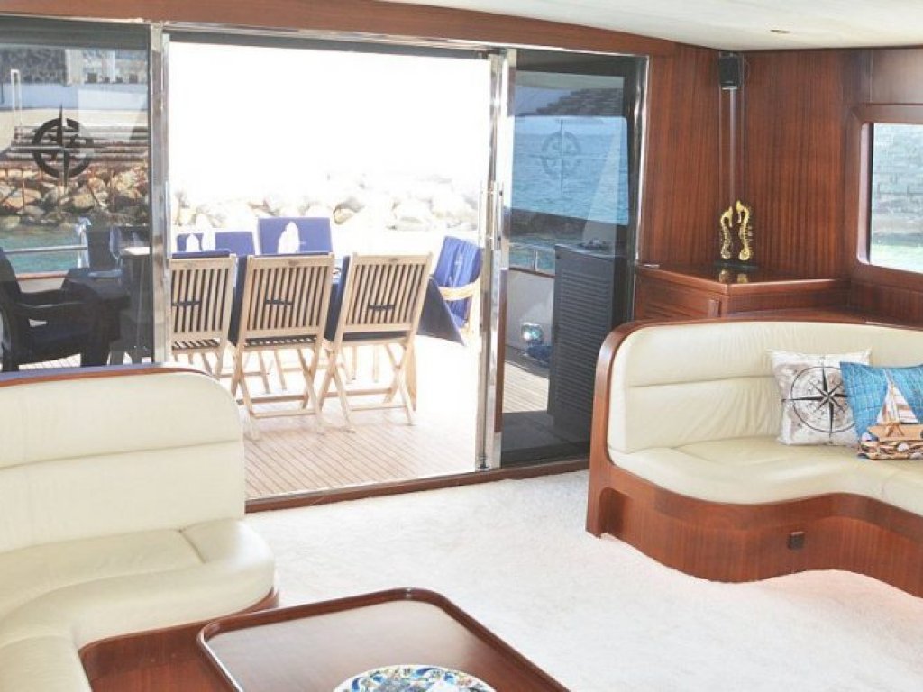 Rose 25 Motoryacht 26 mt, 8 Persons