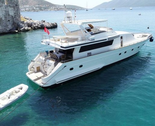 Rose 25 Motoryacht 26 mt, 8 Persons