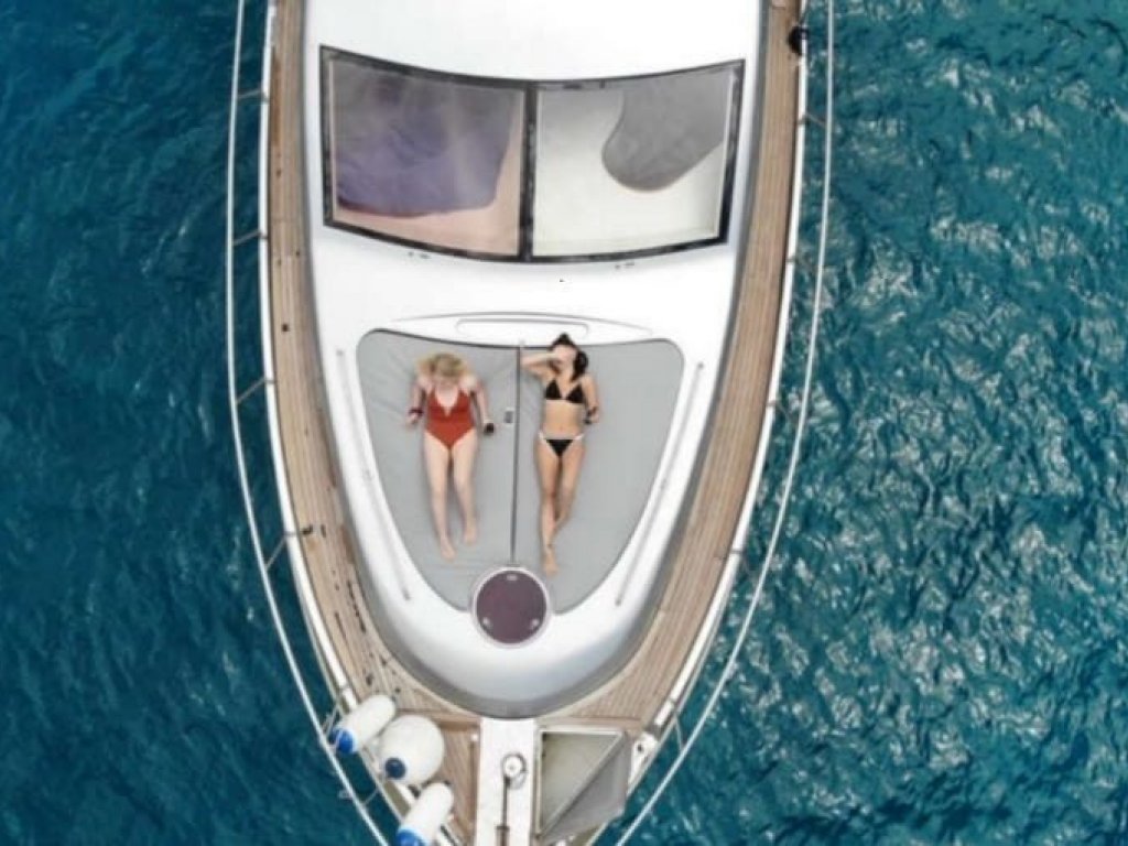 Selene Motoryacht 19 m, 6 Persons