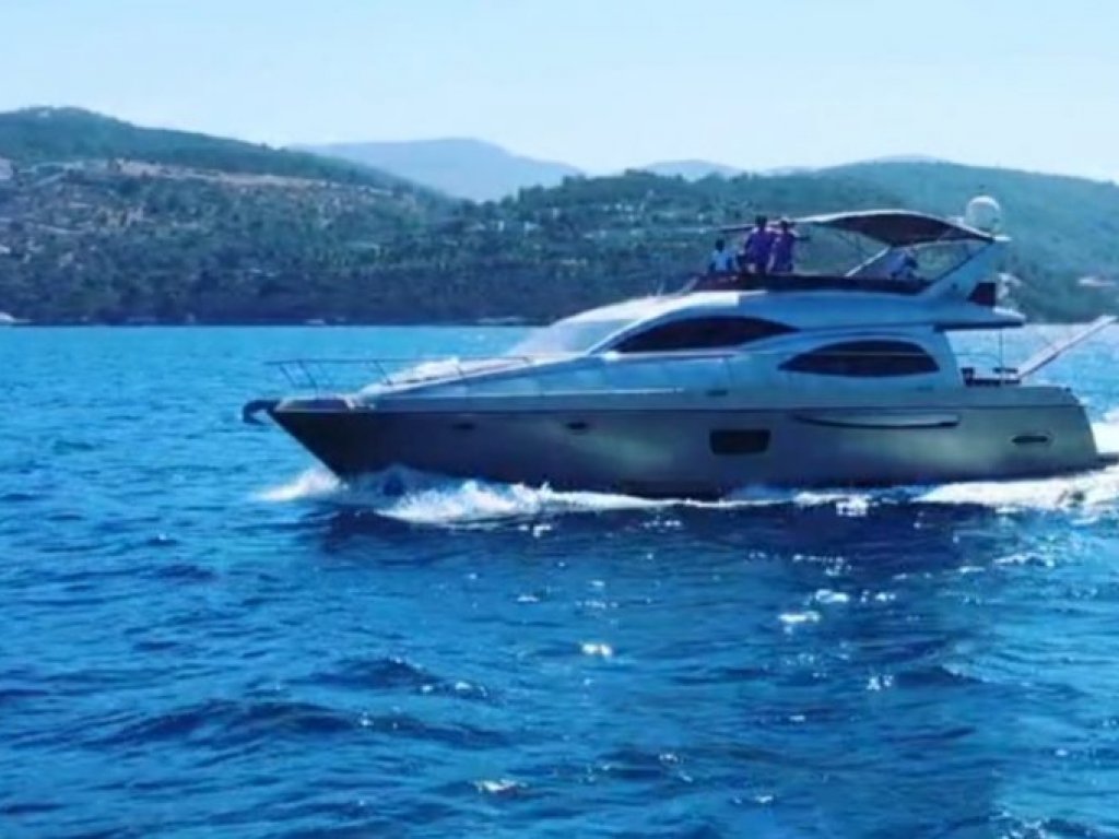 Selene Motoryacht 19 m, 6 Persons