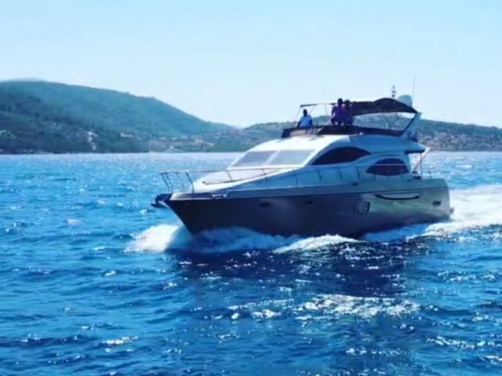 Selene Motoryacht 19 m, 6 Persons