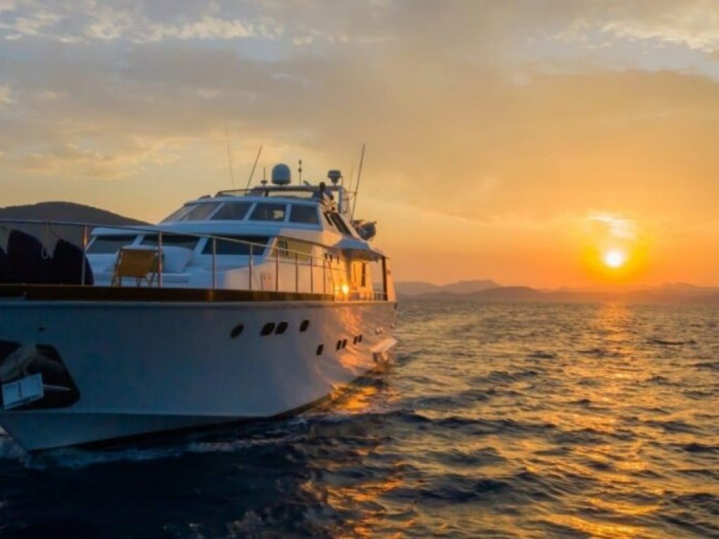 Motoryacht London 23 meters, 8 persons