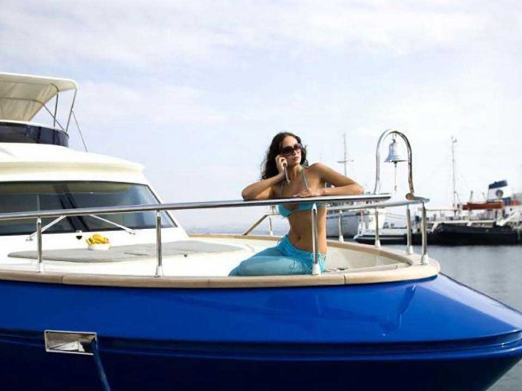 Amos Motoryacht 26 m, 8 Persons