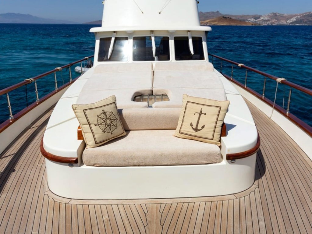 Maria Motoryat Kiralama 17 mt, 2 Kabin, 4 Kişi