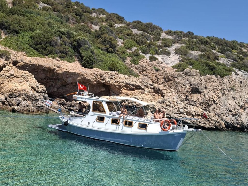 Kaptan Yıldırım 8 mt 6 Kişi 