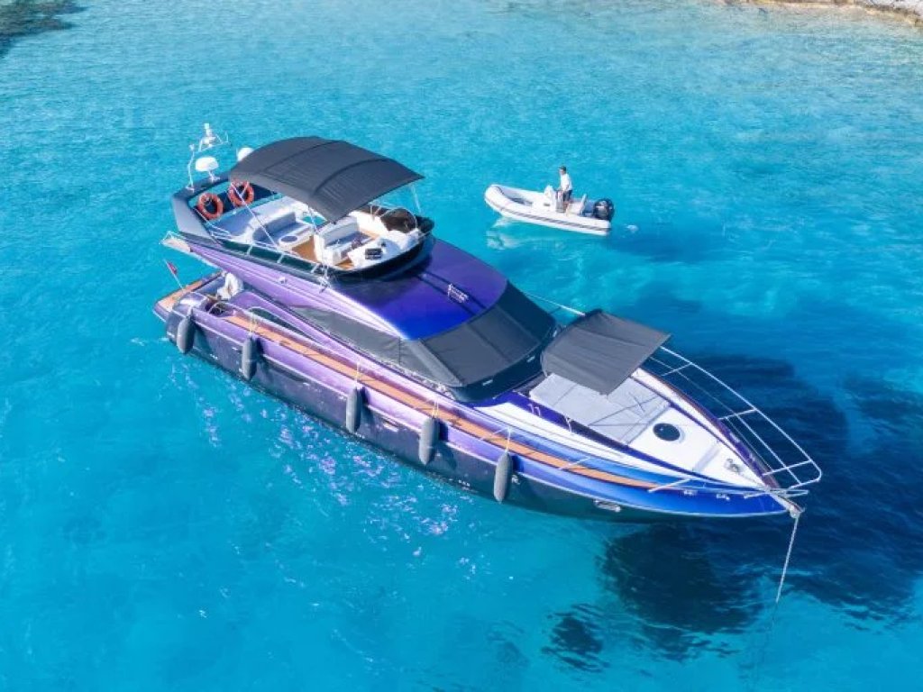 Karan Motoryat Kiralama 18 mt, 3 Kabin, 10 Kişi 