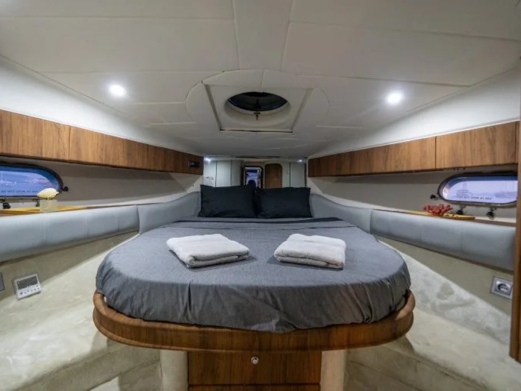 Karan Motoryat Kiralama 18 mt, 3 Kabin, 10 Kişi 