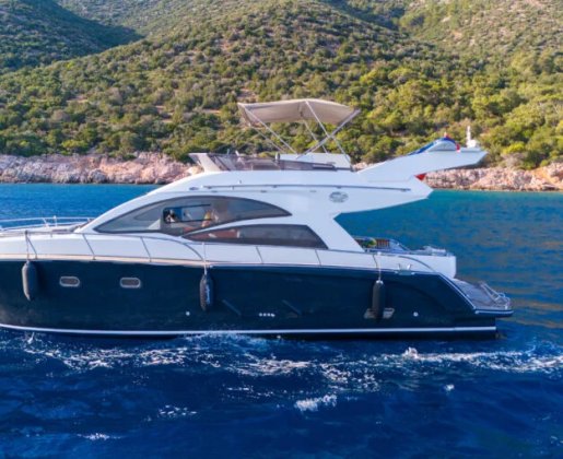 Moon Motoryat Kiralama 17 mt, 2 Kabin, 8 Kişi 