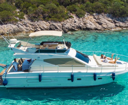 THE FREEDAY Bodrum 8 kişi kapasiteli Motoryacht