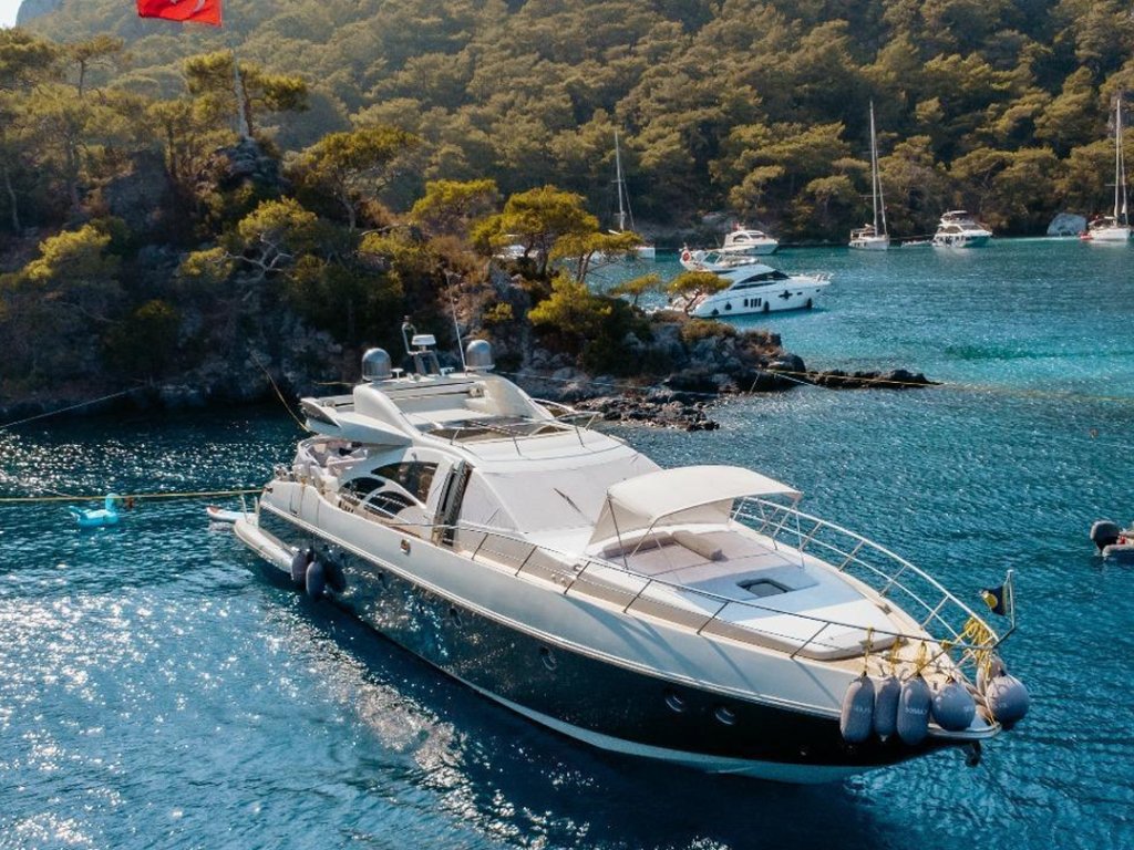 AZIMUT26 Bodrum 8 kişi kapasiteli Motoryacht